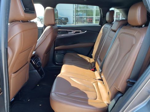 Used 2022 Lincoln Nautilus Reserve image 15