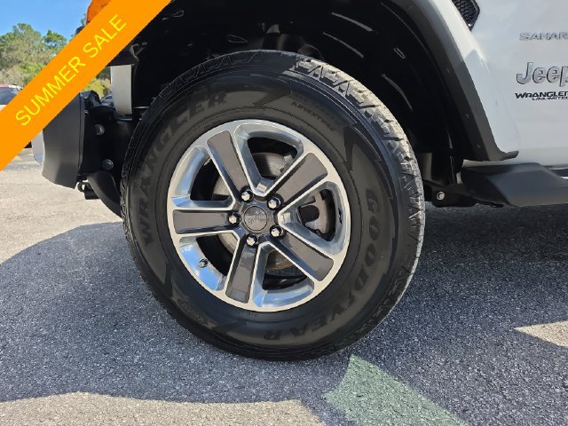 Certified 2019 Jeep Wrangler Unlimited Sahara AWD/4WD image 28