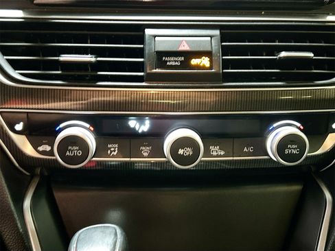 Used 2022 Honda Accord Sport Special Edition image 15