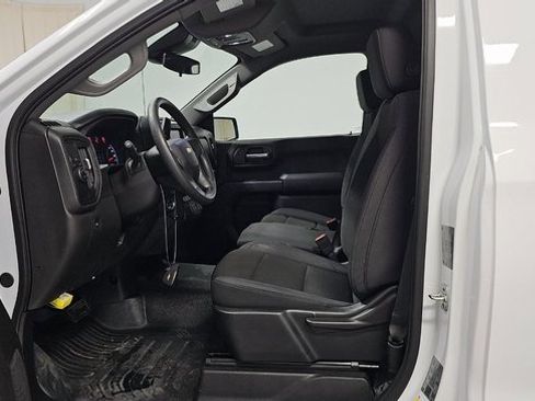 Certified 2025 Chevrolet Silverado 1500 W/T w/ WT Value Package image 5