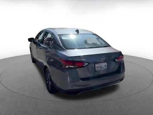 Used 2025 Nissan Versa SV image 11