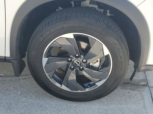 Certified 2026 Nissan Rogue SV w/ SV Premium Package FWD image 10