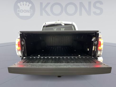 Used 2023 Toyota Tacoma TRD Sport image 23