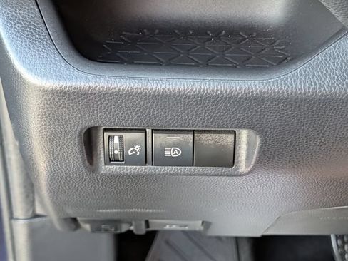 Used 2024 Toyota RAV4 XLE FWD image 23