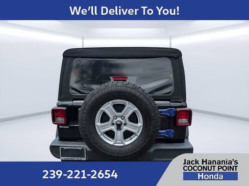 Used 2019 Jeep Wrangler Unlimited Sport S AWD/4WD image 4