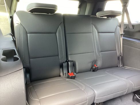New 2026 Chevrolet Suburban Premier AWD/4WD image 22