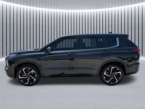 Used 2024 Mitsubishi Outlander SE Black Edition FWD image 7
