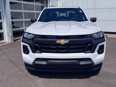 Used 2023 Chevrolet Colorado LT w/ LT Convenience Package II RWD image 8