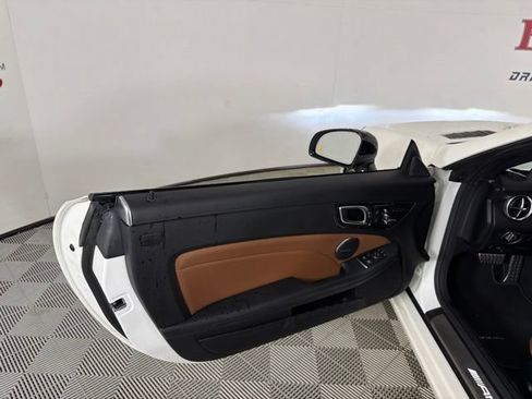 Used 2020 Mercedes-Benz SLC 43 AMG image 16