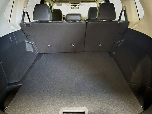 New 2026 Nissan Rogue SV image 25