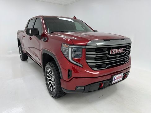 Used 2023 GMC Sierra 1500 AT4 w/ Technology Package image 2