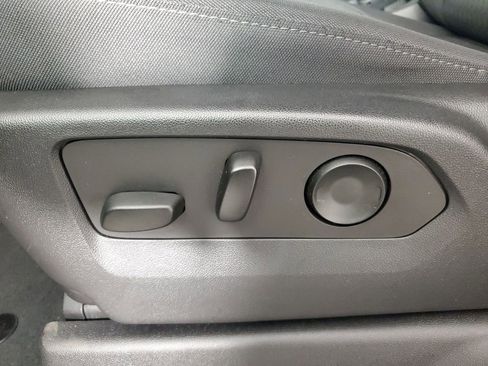 Used 2022 Chevrolet Silverado 1500 Custom image 29