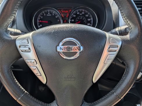Used 2014 Nissan Versa Note SV w/ SL Package FWD image 25
