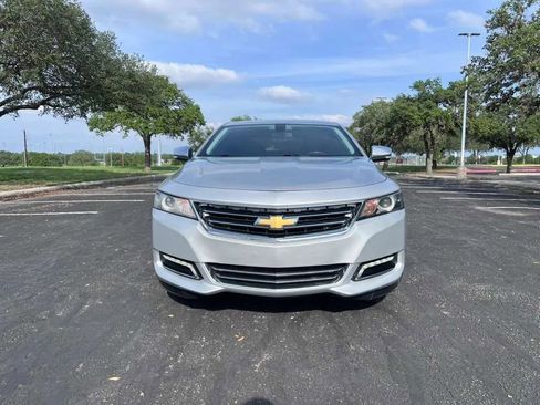 Used 2019 Chevrolet Impala Premier FWD image 2