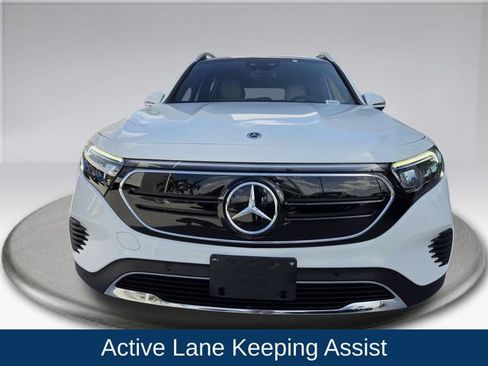 Used 2023 Mercedes-Benz EQB 300 4MATIC w/ Driver Assistance Package image 9