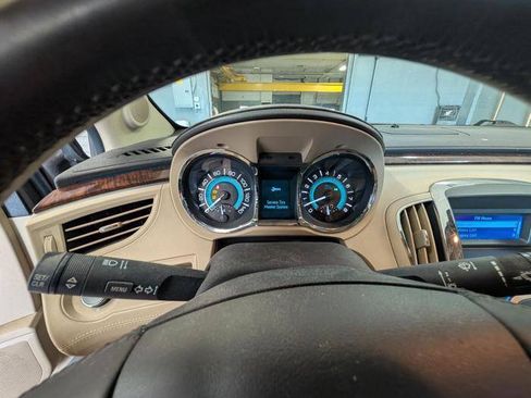 Used 2010 Buick LaCrosse CXL FWD image 37