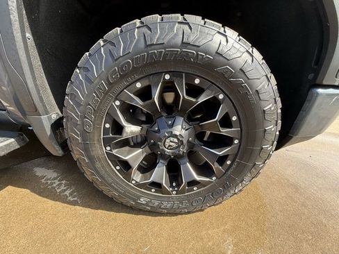 Used 2019 GMC Sierra 1500 AT4 w/ AT4 Premium Package image 10