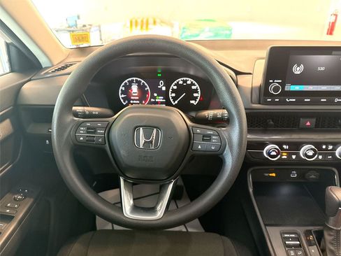 Used 2025 Honda CR-V LX image 11