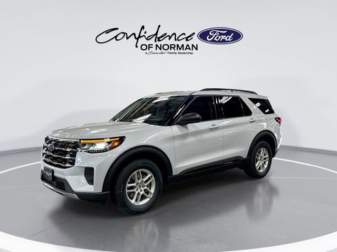 New 2026 Ford Explorer Active AWD/4WD image 4