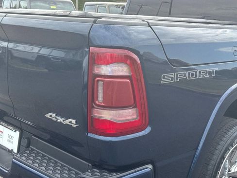 Used 2022 RAM 1500 Laramie w/ Sport Appearance Package image 11