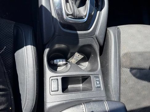 Used 2022 Nissan Rogue Sport SV w/ Technology Package AWD/4WD image 21
