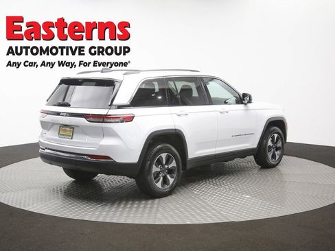 Used 2022 Jeep Grand Cherokee Limited 4xe w/ Luxury Tech Group II AWD/4WD image 44