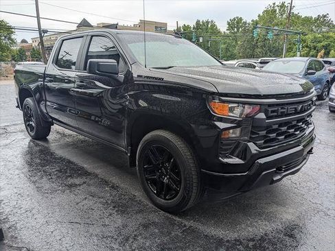 Used 2023 Chevrolet Silverado 1500 Custom w/ LPO, Dark Essentials Package AWD/4WD image 6