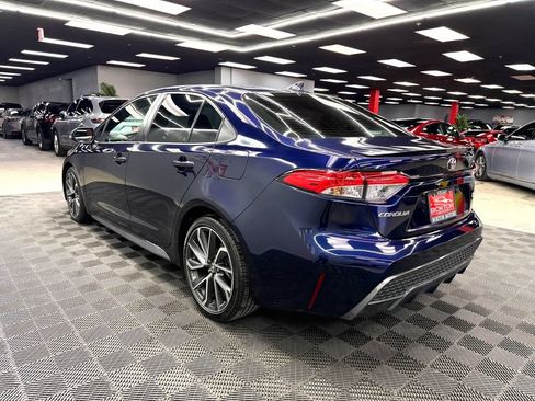 Used 2020 Toyota Corolla SE w/ SE Premium Package FWD image 11