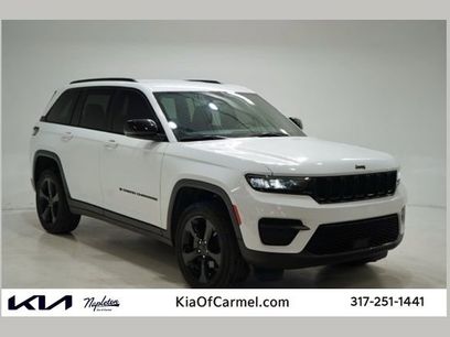 Used 2022 Jeep Grand Cherokee Altitude