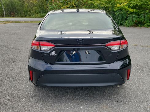 Used 2023 Toyota Corolla LE FWD image 6