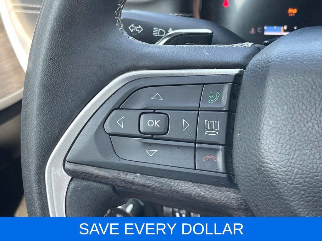 Used 2023 Jeep Grand Cherokee L Limited AWD/4WD image 19
