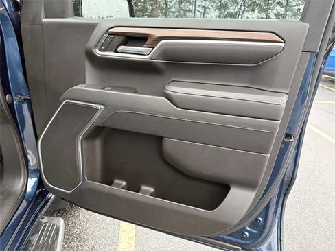 Used 2022 Chevrolet Silverado 1500 LT image 14