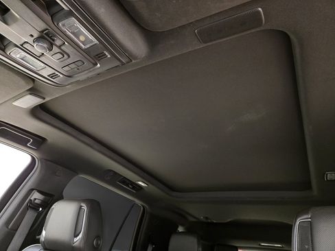 Used 2023 Cadillac Escalade Sport image 18