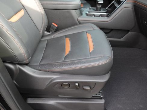 Used 2024 GMC Sierra 1500 AT4 w/ AT4 Premium Package image 36