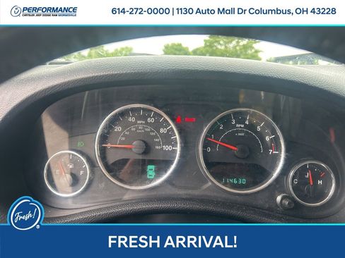 Used 2014 Jeep Wrangler Unlimited Sahara w/ Connectivity Group AWD/4WD image 22