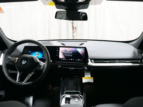 New 2027 BMW X1 xDrive28i AWD/4WD image 8