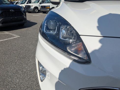 Used 2022 Ford Escape SEL w/ Technology Package image 10