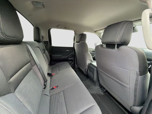 Used 2023 Nissan Frontier SV image 25