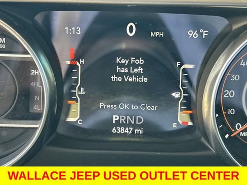Used 2020 Jeep Wrangler Unlimited Sahara w/ LED Lighting Group AWD/4WD image 25