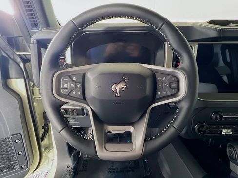 New 2026 Ford Bronco Outer Banks w/ Sasquatch Package AWD/4WD image 8