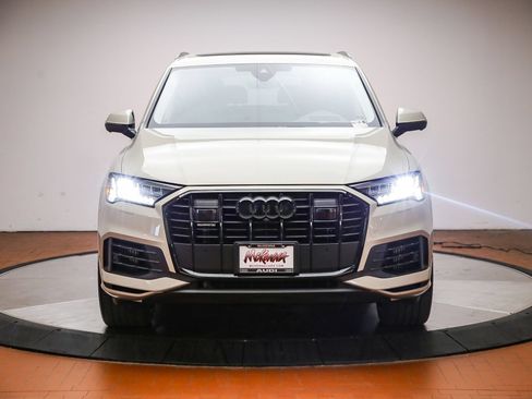 Certified 2023 Audi Q7 3.0T Prestige AWD/4WD image 2