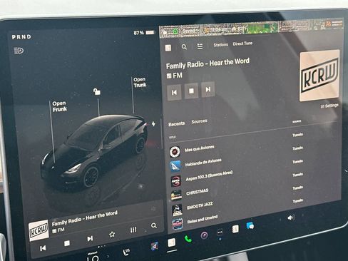 Used 2023 Tesla Model Y Performance AWD/4WD image 20