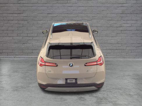 Used 2025 BMW X3 xDrive30i AWD/4WD image 6