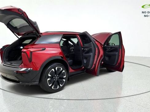 Used 2024 Chevrolet Blazer EV RS AWD/4WD image 18