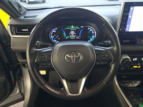 Used 2022 Toyota RAV4 XSE w/ Premium Package image 11