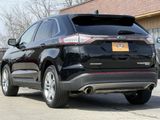 Used 2018 Ford Edge Titanium w/ Technology Package image 3