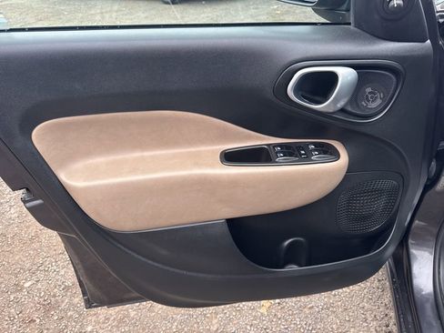 Used 2016 FIAT 500L Lounge image 26