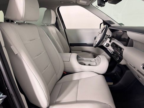 Used 2026 Hyundai Palisade Calligraphy image 37