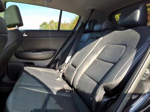 Used 2017 Kia Sportage EX w/ EX Premium Package image 11