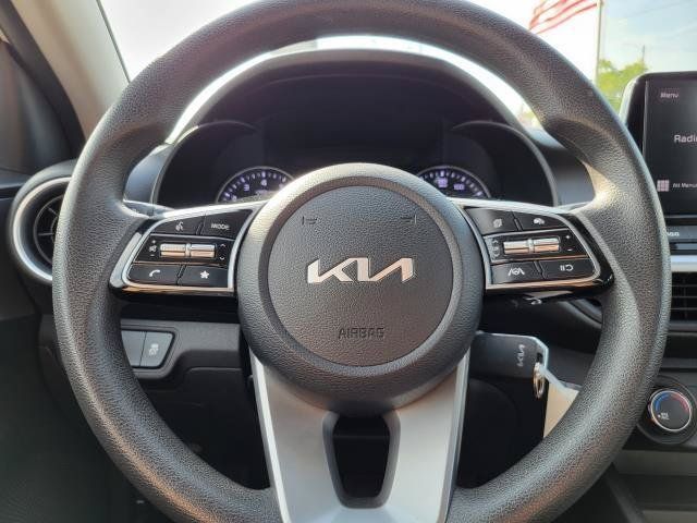 Used 2024 Kia Forte LXS FWD image 11